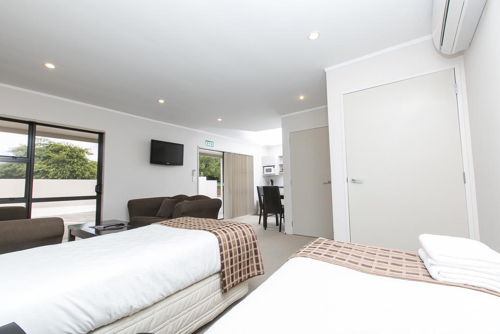 Parkview Motor Inn Pukekohe エクステリア 写真