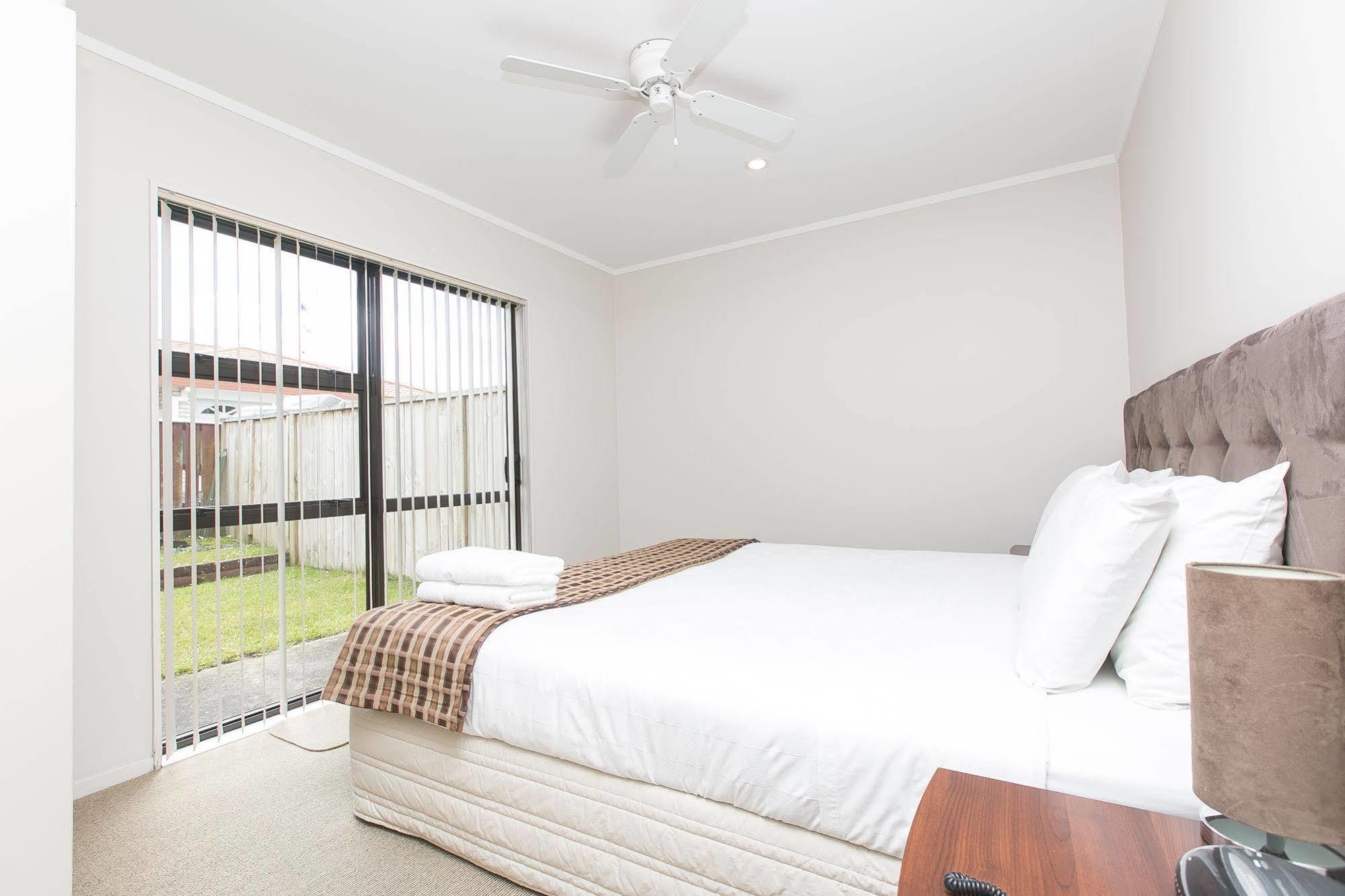 Parkview Motor Inn Pukekohe エクステリア 写真