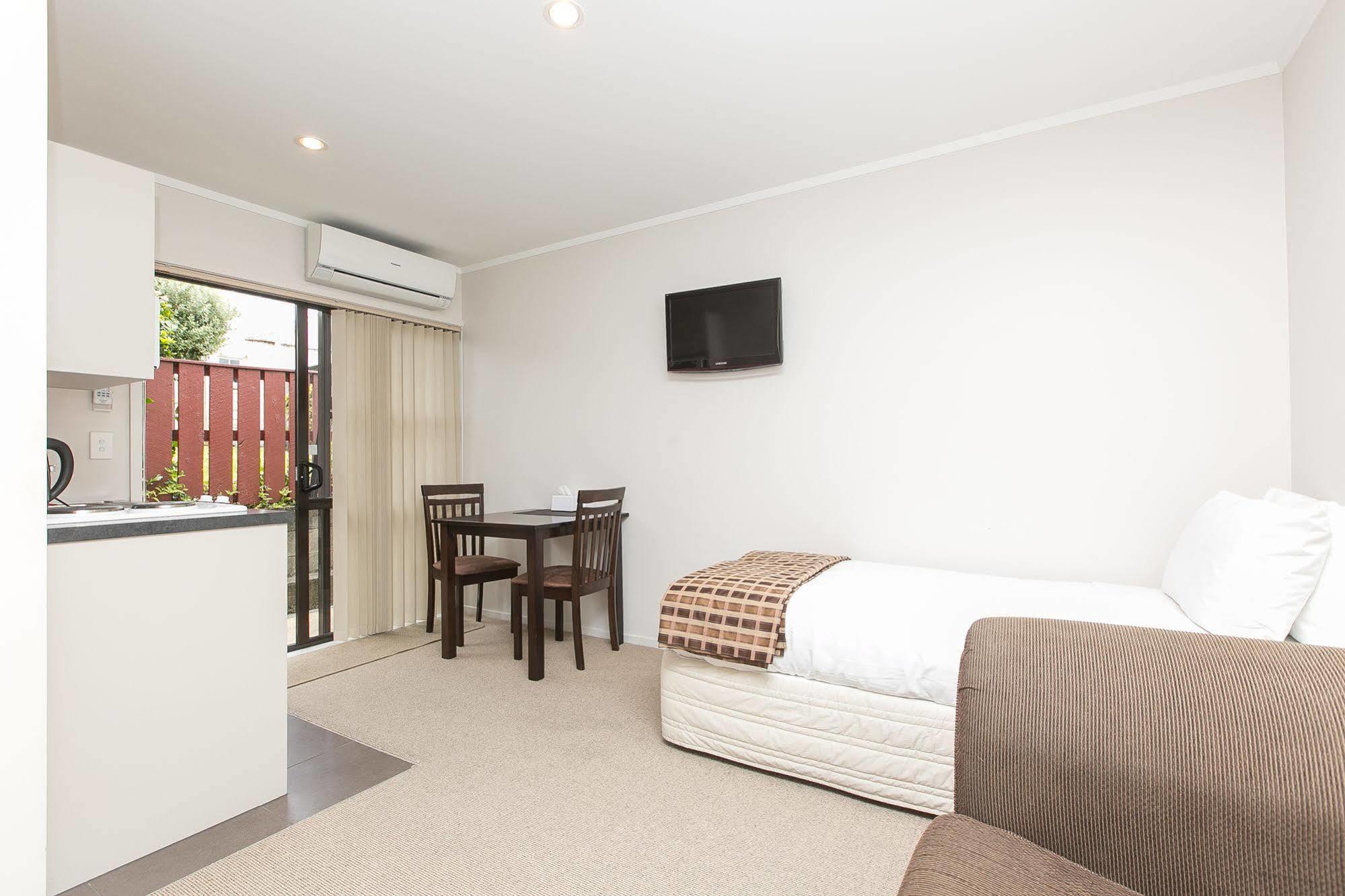 Parkview Motor Inn Pukekohe エクステリア 写真